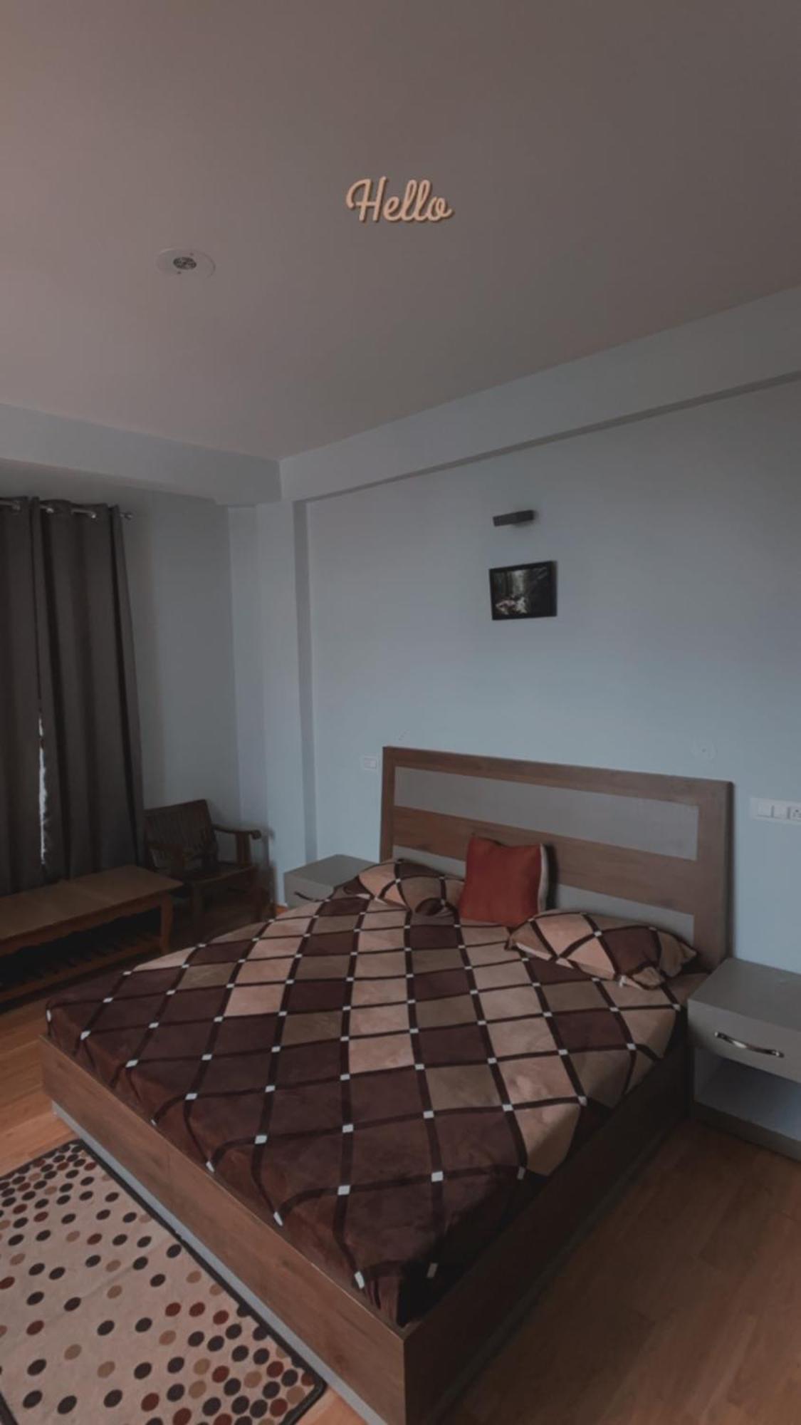 Apartamento Lha Pomo Kyelang Exterior foto